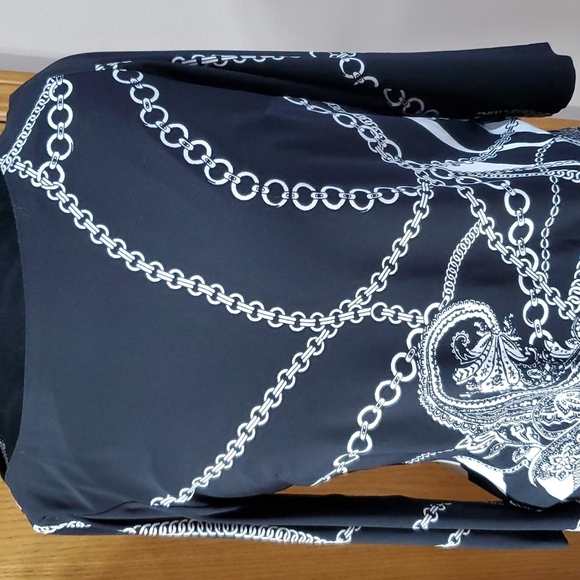 WHBM black white chain pattern stretch mini dress with belt - Picture 2 of 6